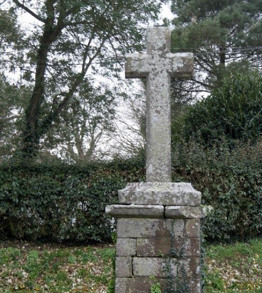 Photographies de la croix de Tr&eacute;moyec